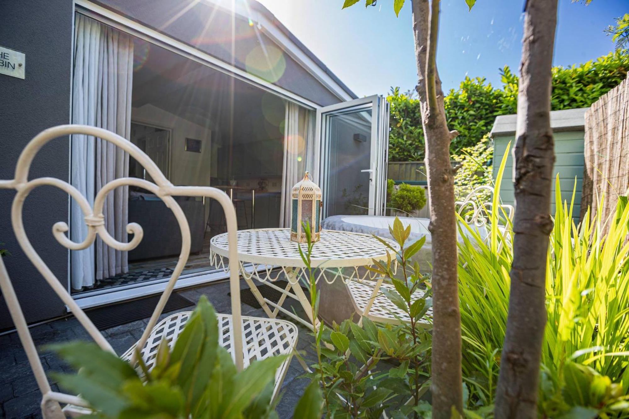 Hideaway Cabin For Two On Edge Of New Forest Hinton  Exteriör bild